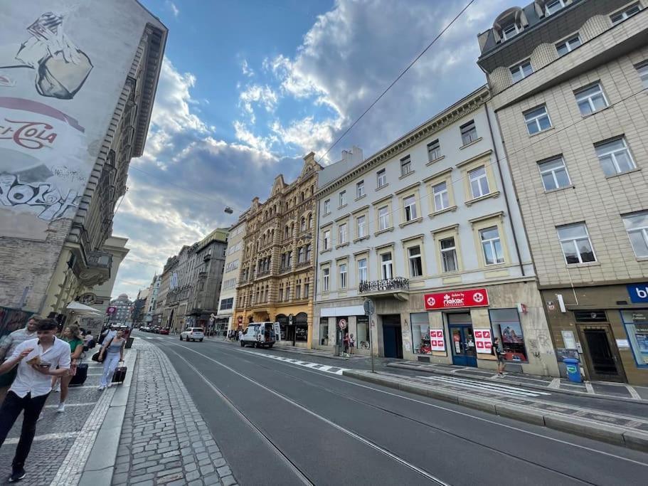 Contemporary Jindrisska Apartment Praga Esterno foto