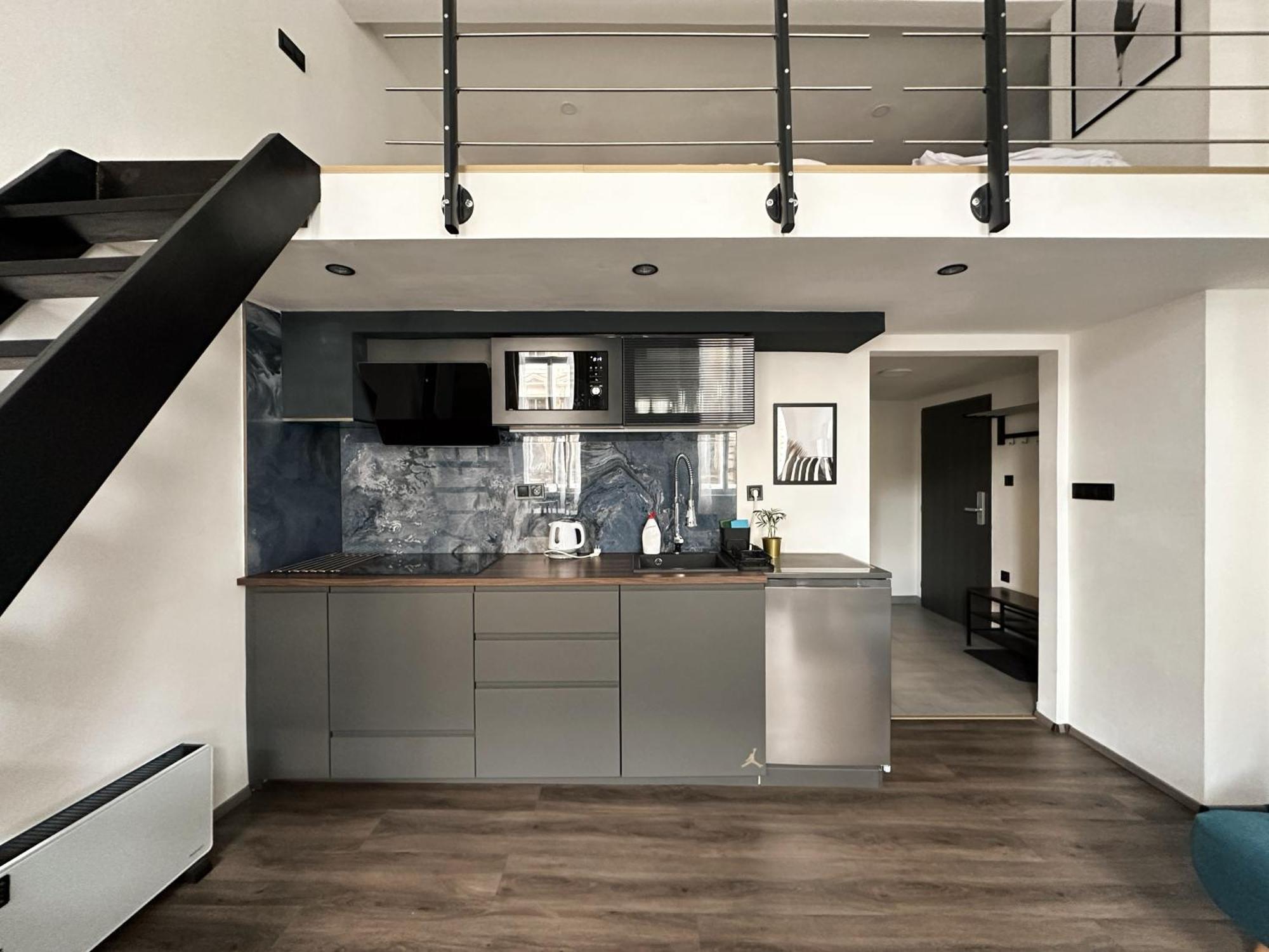 Contemporary Jindrisska Apartment Praga Esterno foto