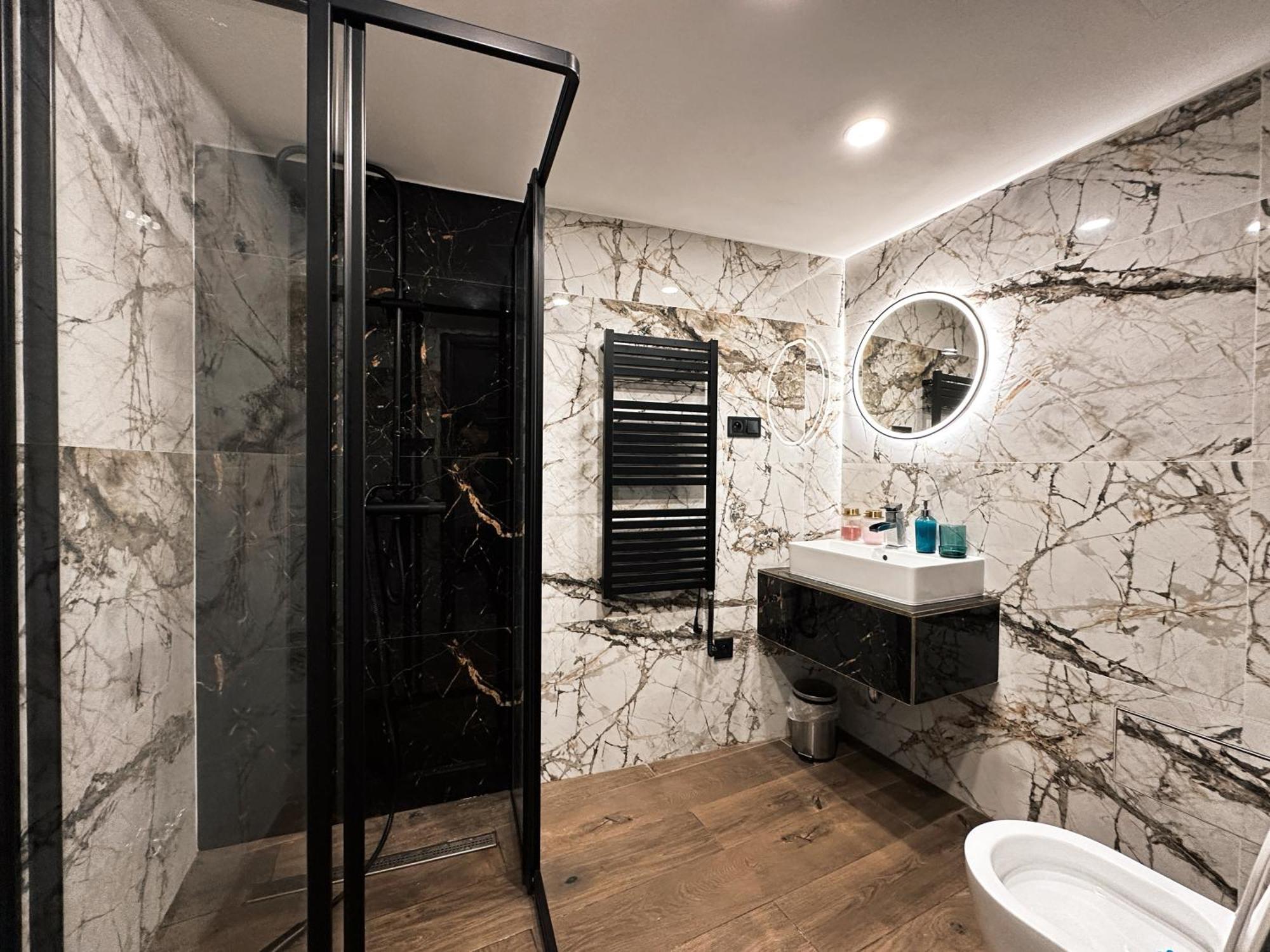 Contemporary Jindrisska Apartment Praga Esterno foto