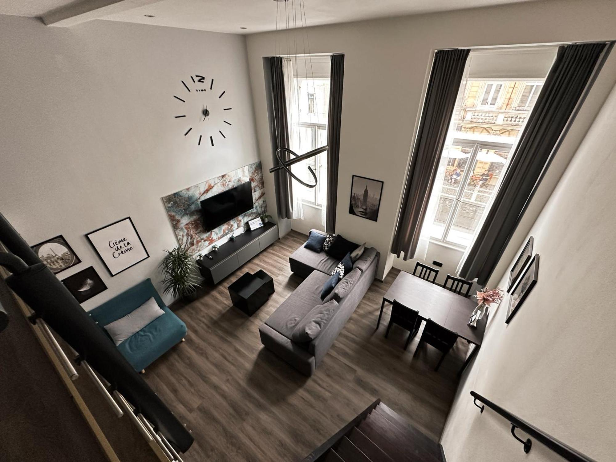 Contemporary Jindrisska Apartment Praga Esterno foto